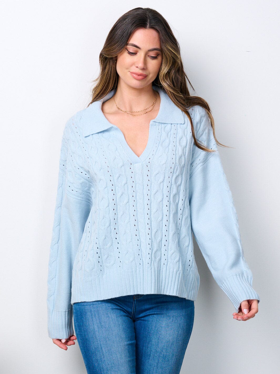 WOMEN'S LONG SLEEVE V-NECK DETAILED SWEATER