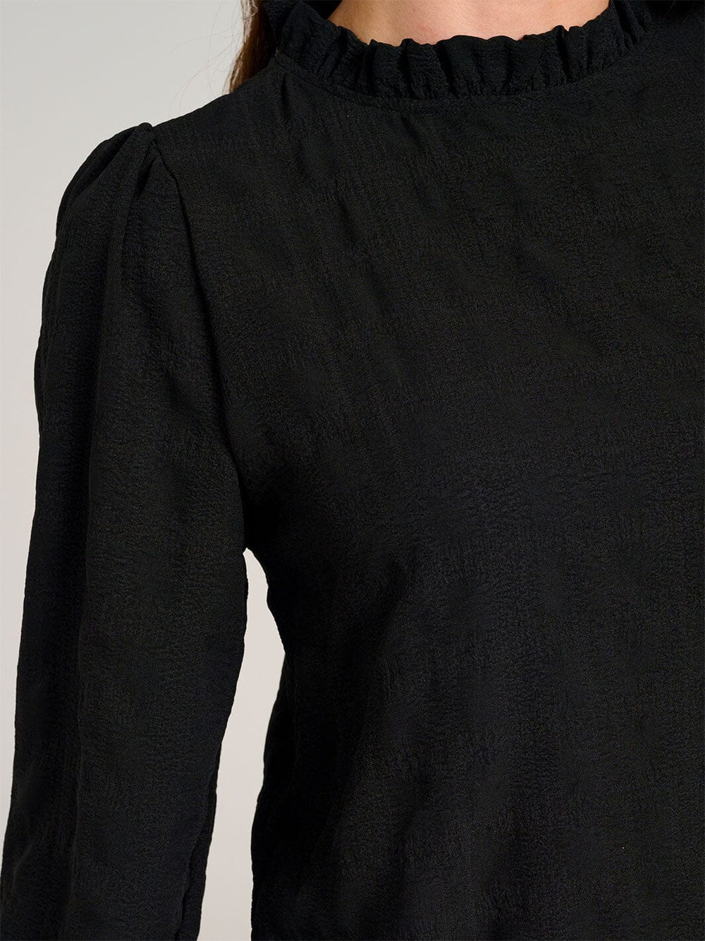 WOMEN'S LONG SLEEVE MOCK NECK RUFFLE DETAILED BLOUSE