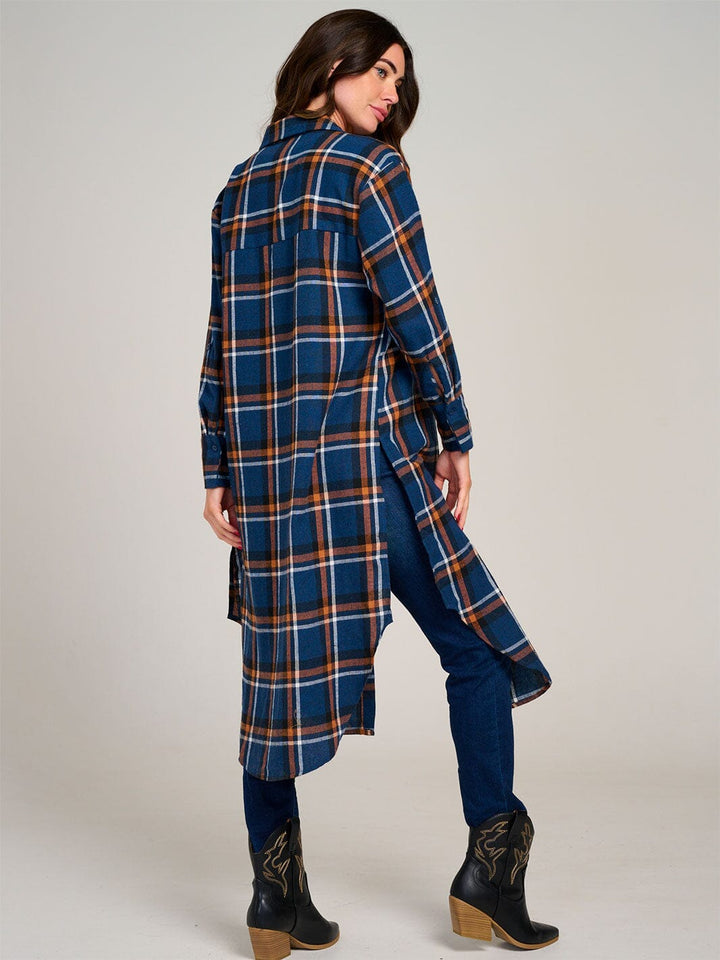 WOMEN'S LONG SLEEVE FRONT POCKET BUTTON UP PLAID SHIRT