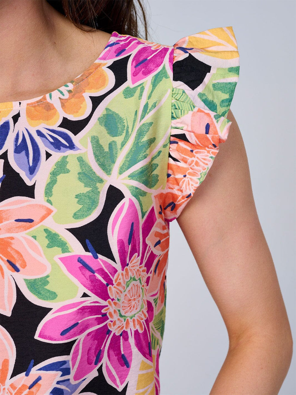 WOMEN'S RUFFLE SLEEVES LOOSE FIT FLORAL BLOUSE
