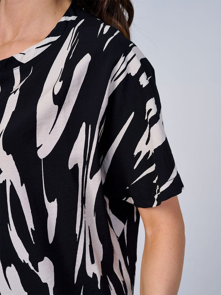 WOMEN'S SHORT SLEEVE COLORBLOCK PRINT BLOUSE