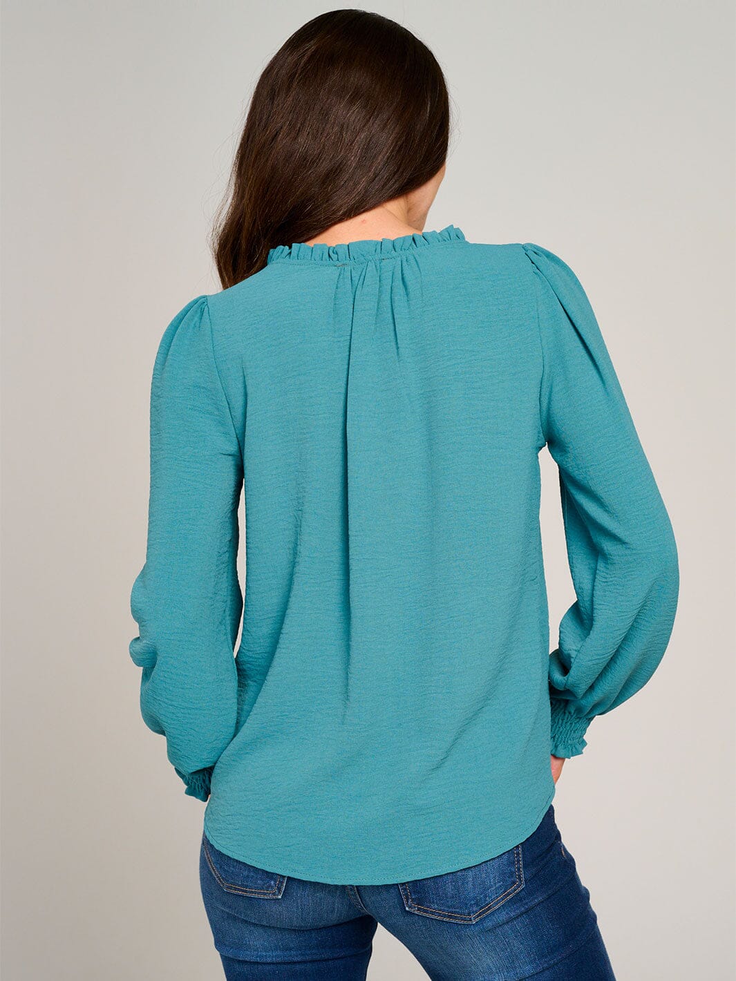 WOMEN'S LONG SLEEVE V-NECK RUFFLE HIGH-LOW BLOUSE