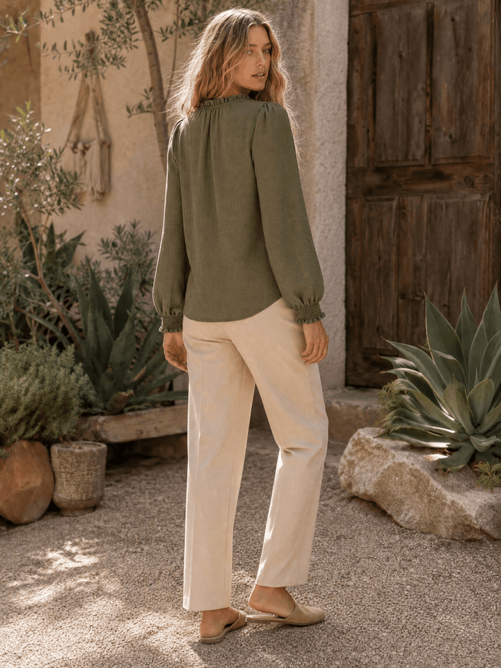WOMEN'S LONG SLEEVE RUFFLE V-NECK BLOUSE