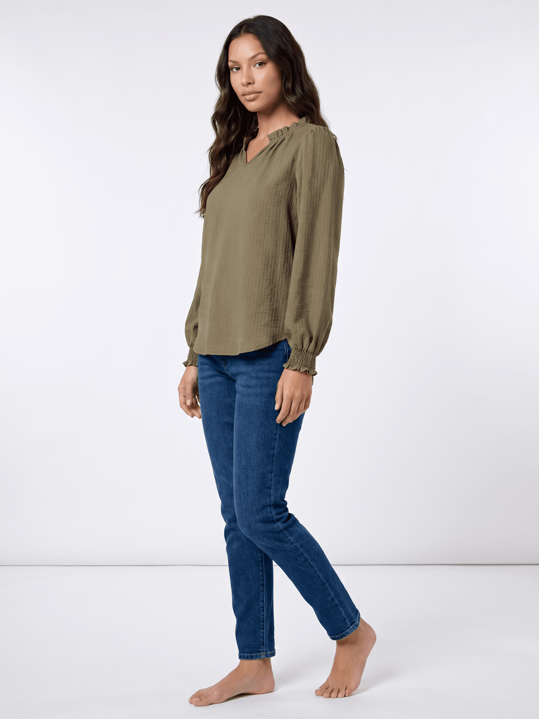 WOMEN'S LONG SLEEVE RUFFLE V-NECK BLOUSE