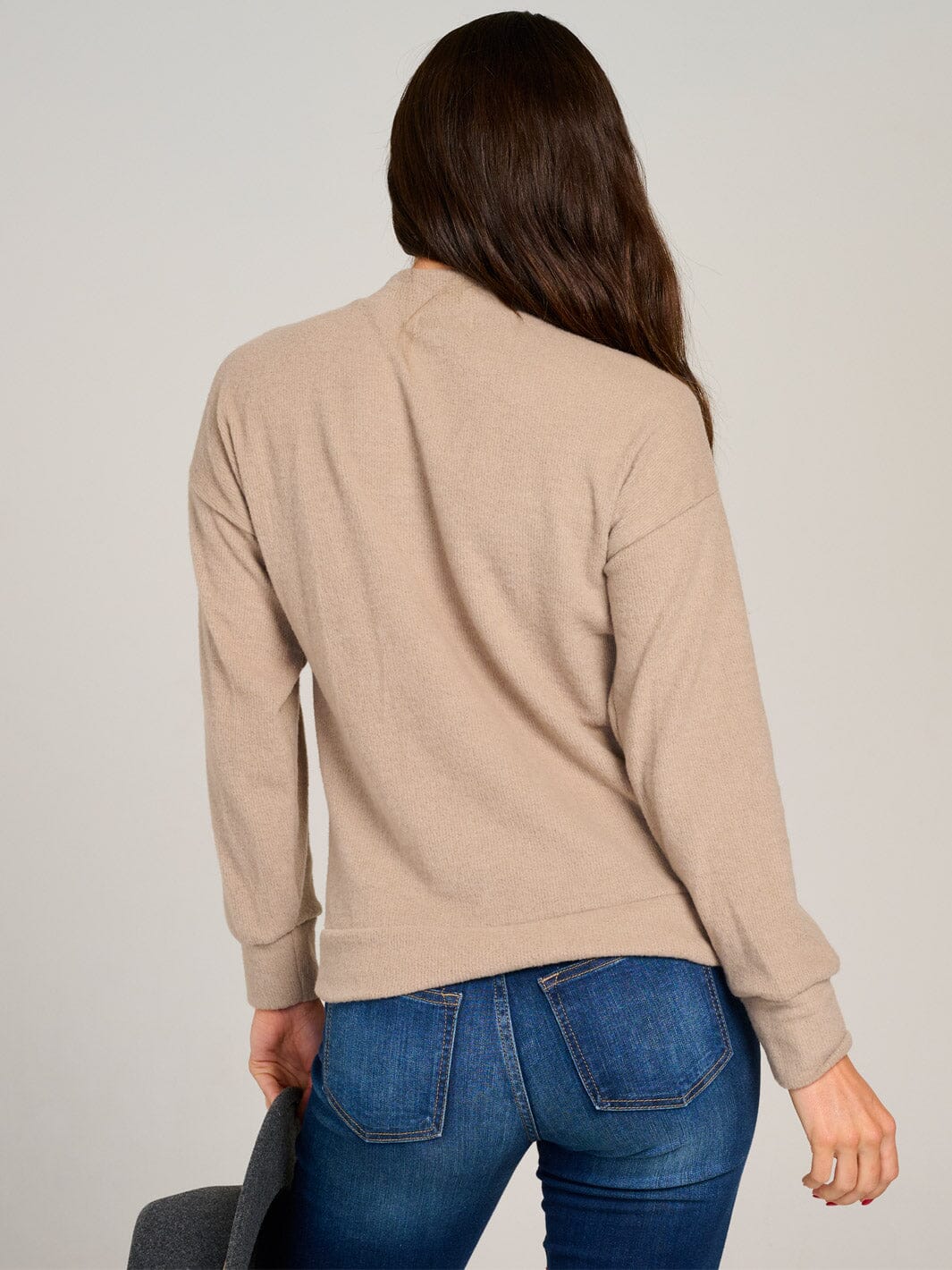 WOMEN'S LONG SLEEVE SOLID BLOUSE
