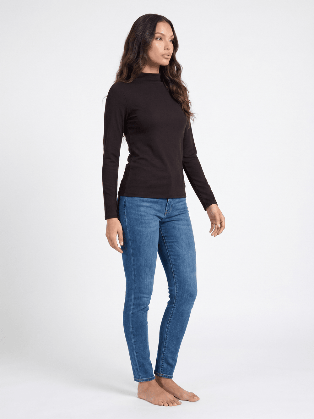 WOMEN'S LONG SLEEVE MOCK NECK RIBBED TOP