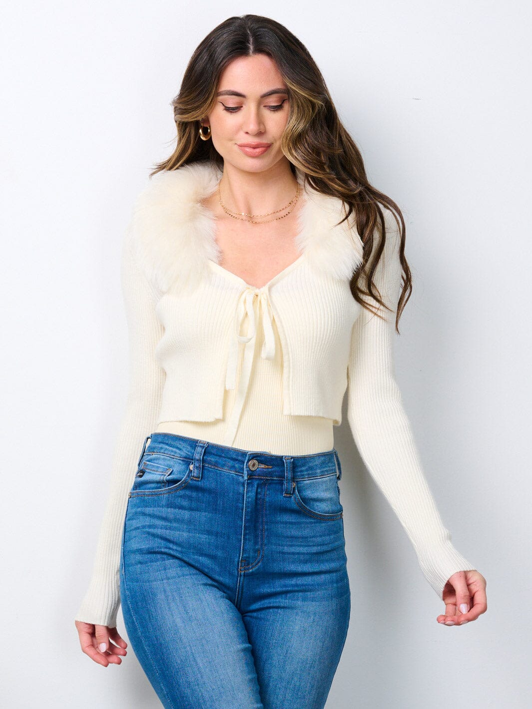 WOMEN'S LONG SLEEVE FUR COLLARD RIB CROP TOP