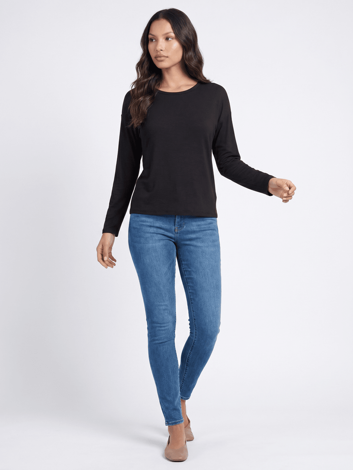 WOMEN'S LONG SLEEVE RIBBED SOLID TOP