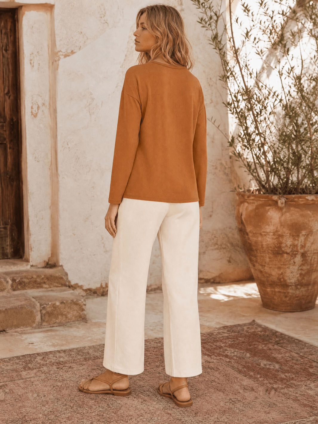WOMEN'S LONG SLEEVE RIBBED SOLID TOP