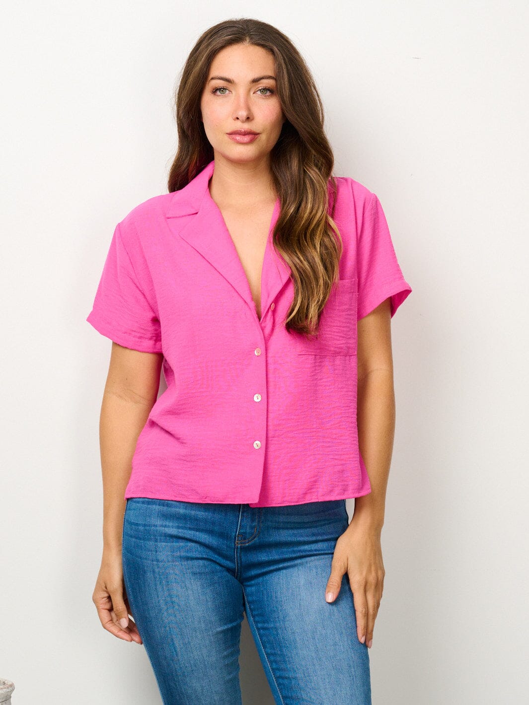 WOMEN'S SHORT SLEEVE BUTTON UP FRONT POCKET TOP
