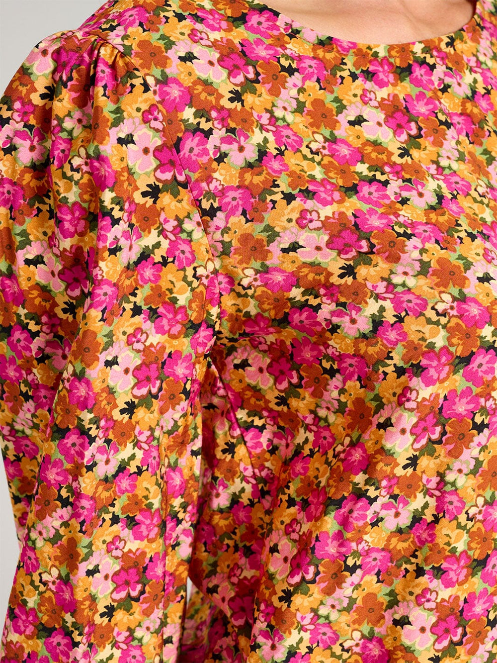 WOMEN'S LONG SLEEVE FLORAL BLOUSE