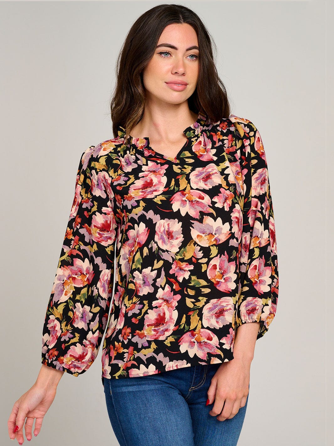 WOMEN'S LONG SLEEVE V-NECK RUFFLE HIGH-LOW FLORAL BLOUSE