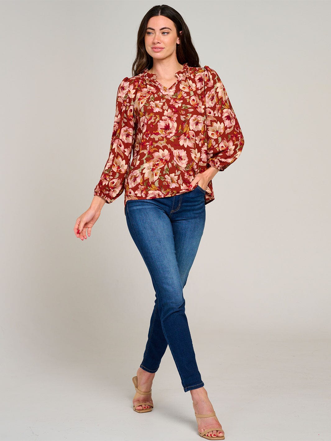 WOMEN'S LONG SLEEVE V-NECK RUFFLE HIGH-LOW FLORAL BLOUSE