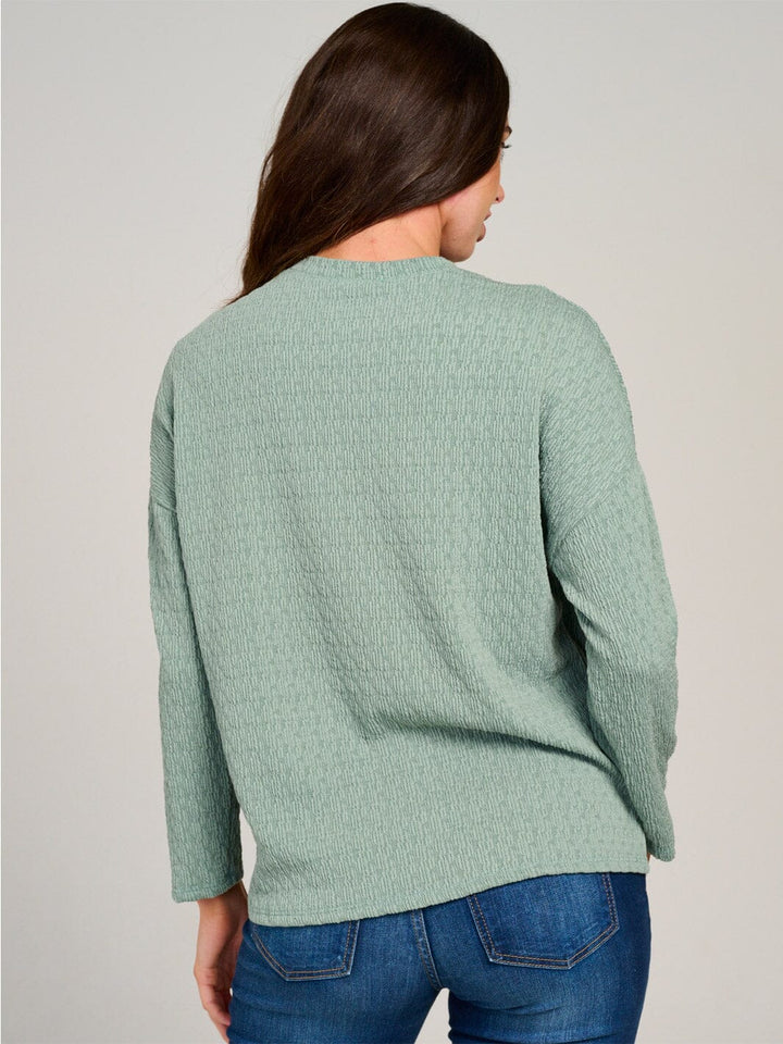 WOMEN'S LONG SLEEVE FRONT POCKET DETAILED BLOUSE