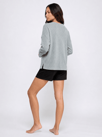WOMEN'S LONG SLEEVE FRONT POCKET RIBBED TOP