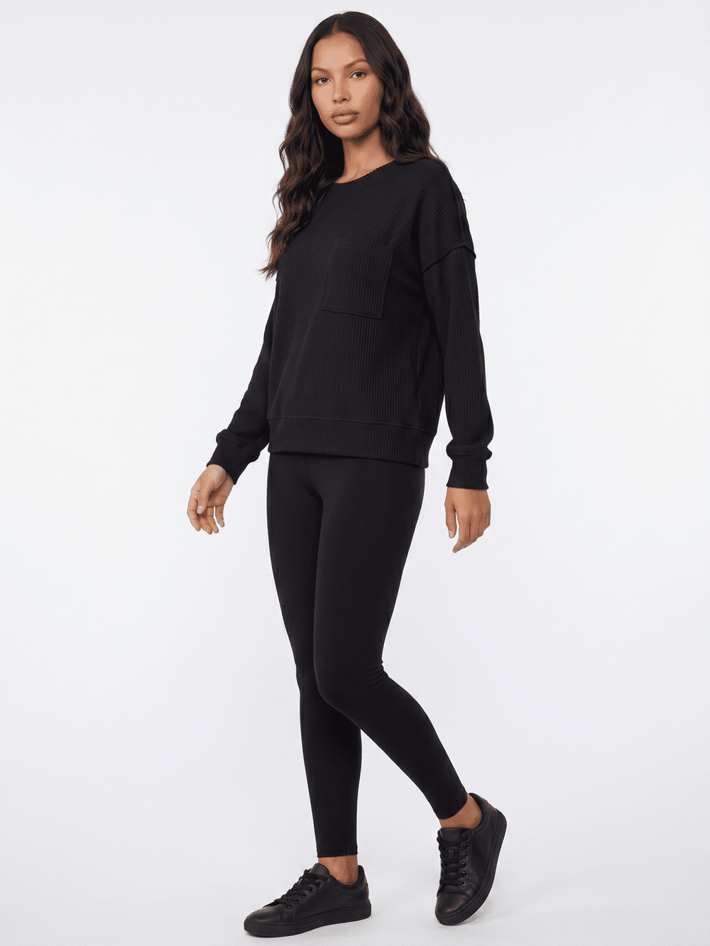 ******************WOMEN'S LONG SLEEVE FRONT POCKET RIBBED TOP