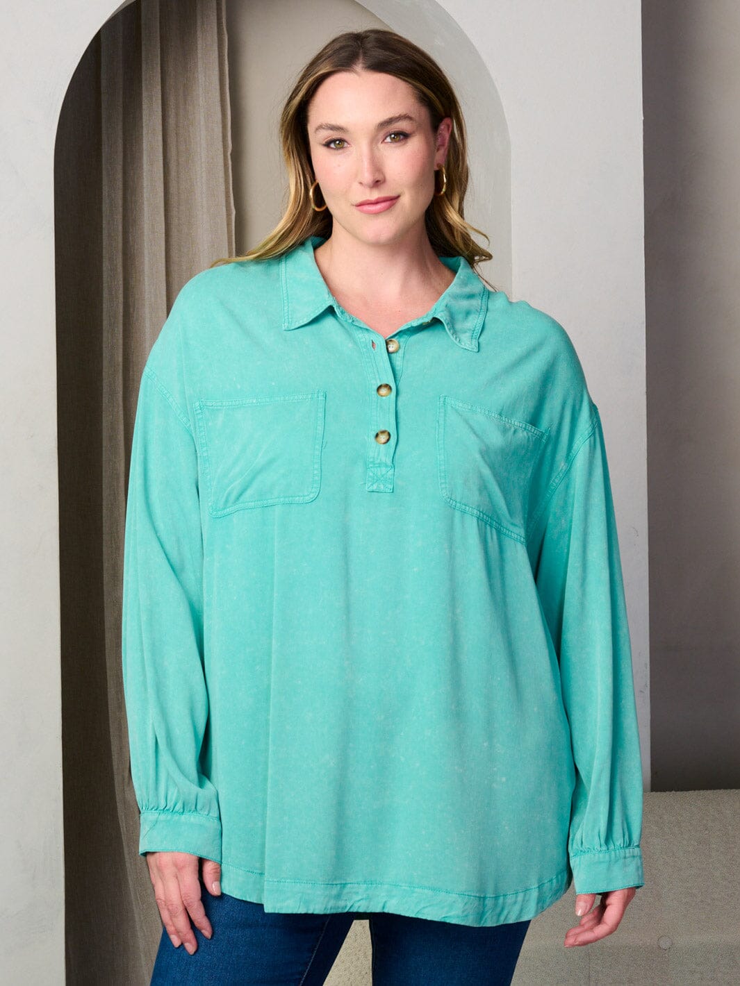 PLUS SIZE LONG SLEEVE BUTTONS DETAILED OVERSIZED TUNIC TOP