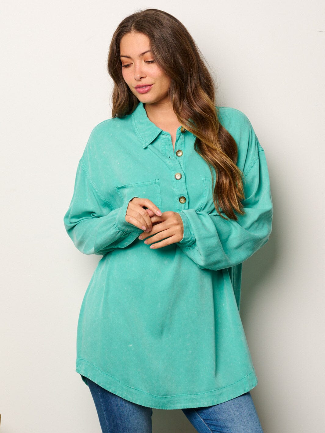 WOMEN'S LONG SLEEVE BUTTONS DETAILED OVERSIZED TUNIC TOP