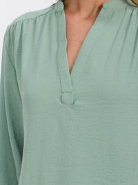 WOMEN'S 3/4 SLEEVE V-NECK HIGH-LOW BLOUSE