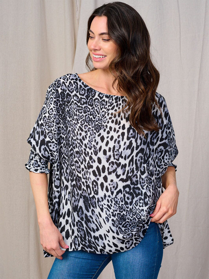 WOMEN'S SHORT RUFFLE SLEEVE V-NECK FLORAL BLOUSE (Copy)