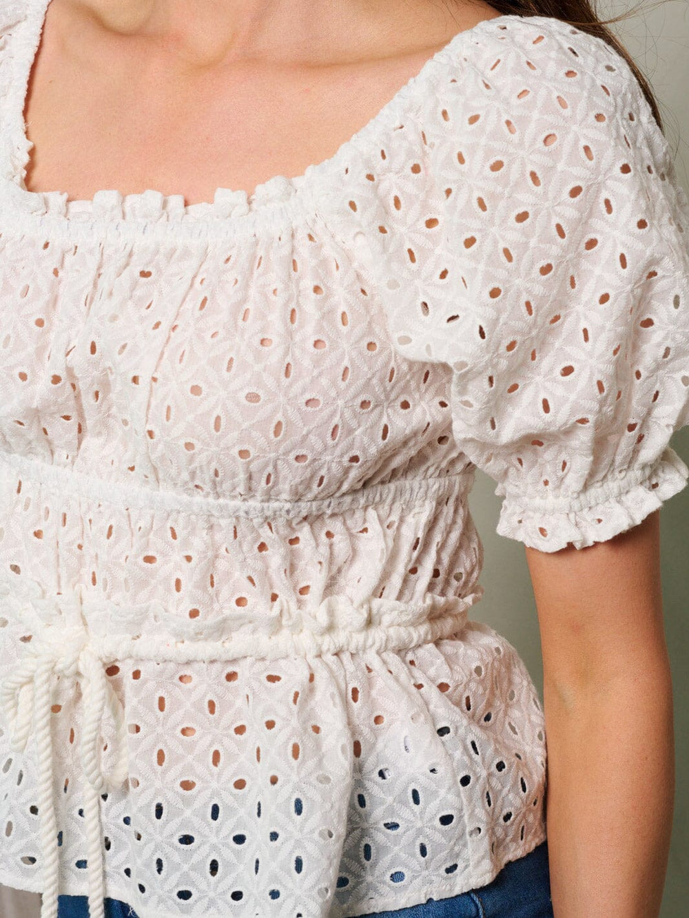 WOMEN'S SHORT SLEEVE EYELET BLOUSE TOP