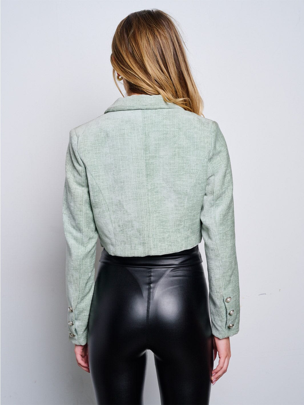 WOMEN'S LONG SLEEVE BUTTON CLOSURE FRONT POCKETS CROP BLAZER