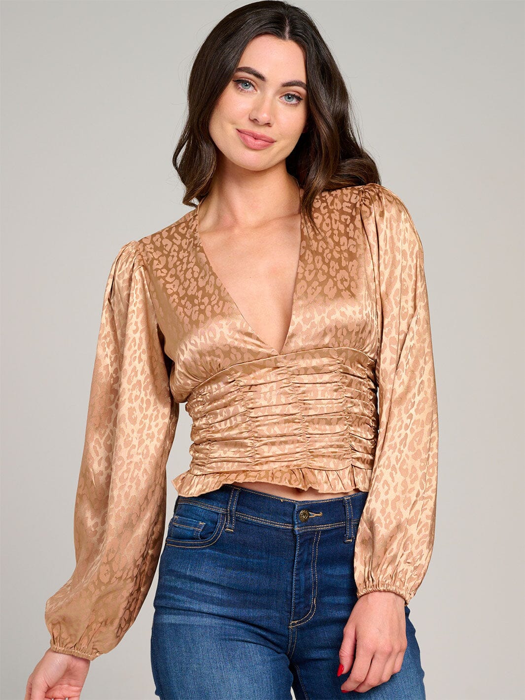 WOMEN'S LONG SLEEVE V-NECK RUCHED ANIMAL PRINT BLOUSE