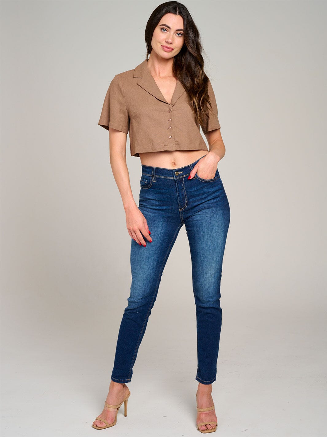 WOMEN'S SHORT SLEEVE V-NECK BUTTON UP BLOUSE