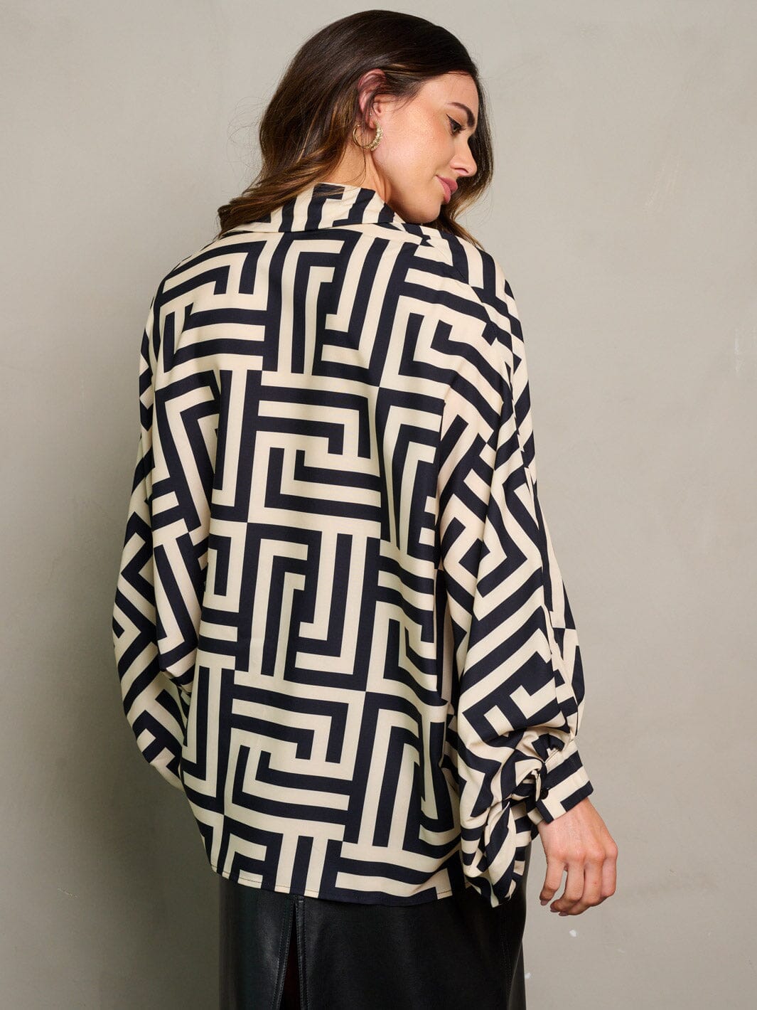 WOMEN'S LONG DRAPE SLEEVE BUTTON UP PRINTED BLOUSE TOP