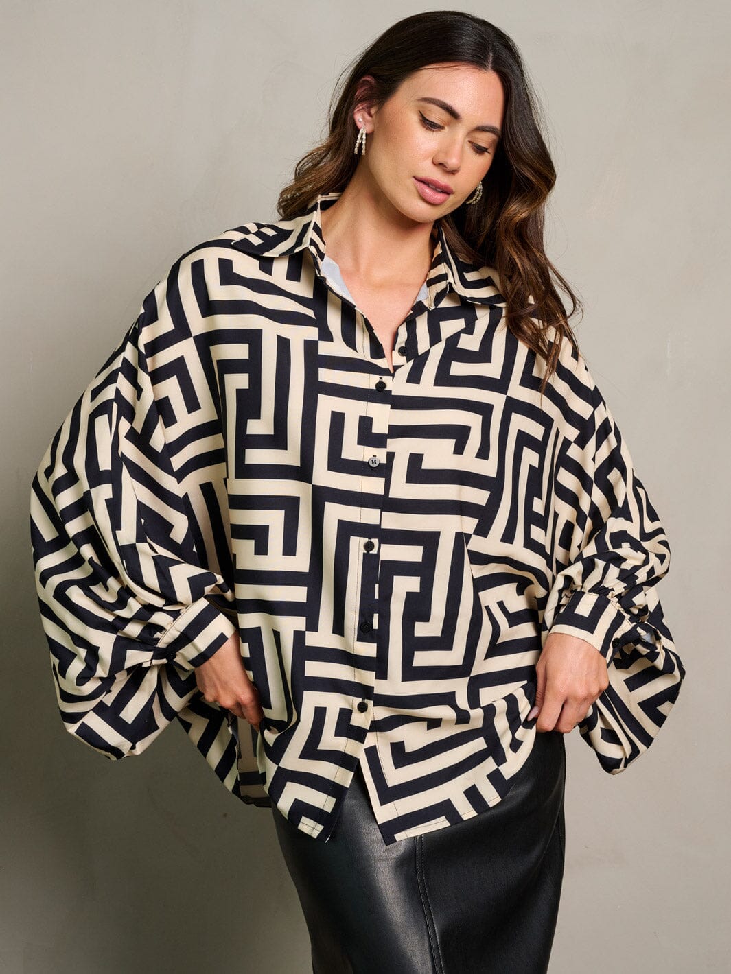 WOMEN'S LONG DRAPE SLEEVE BUTTON UP PRINTED BLOUSE TOP