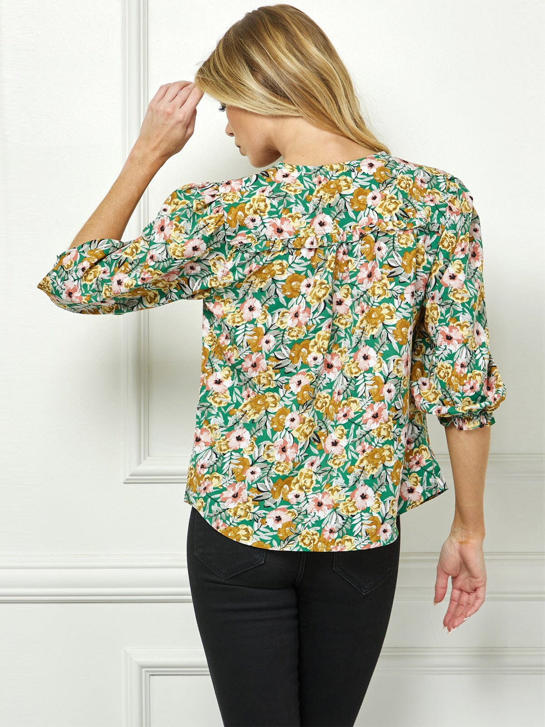 WOMEN'S 3/4 SLEEVE BUTTON CLOSURE FLORAL BLOUSE TOP