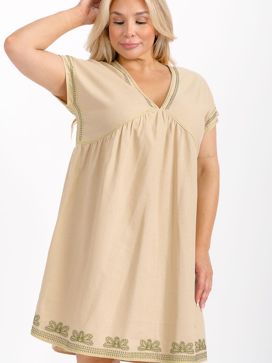 PLUS SIZE SHORT SLEEVE V-NECK TUNIC STITCHED DETAILED LINEN MINI DRESS