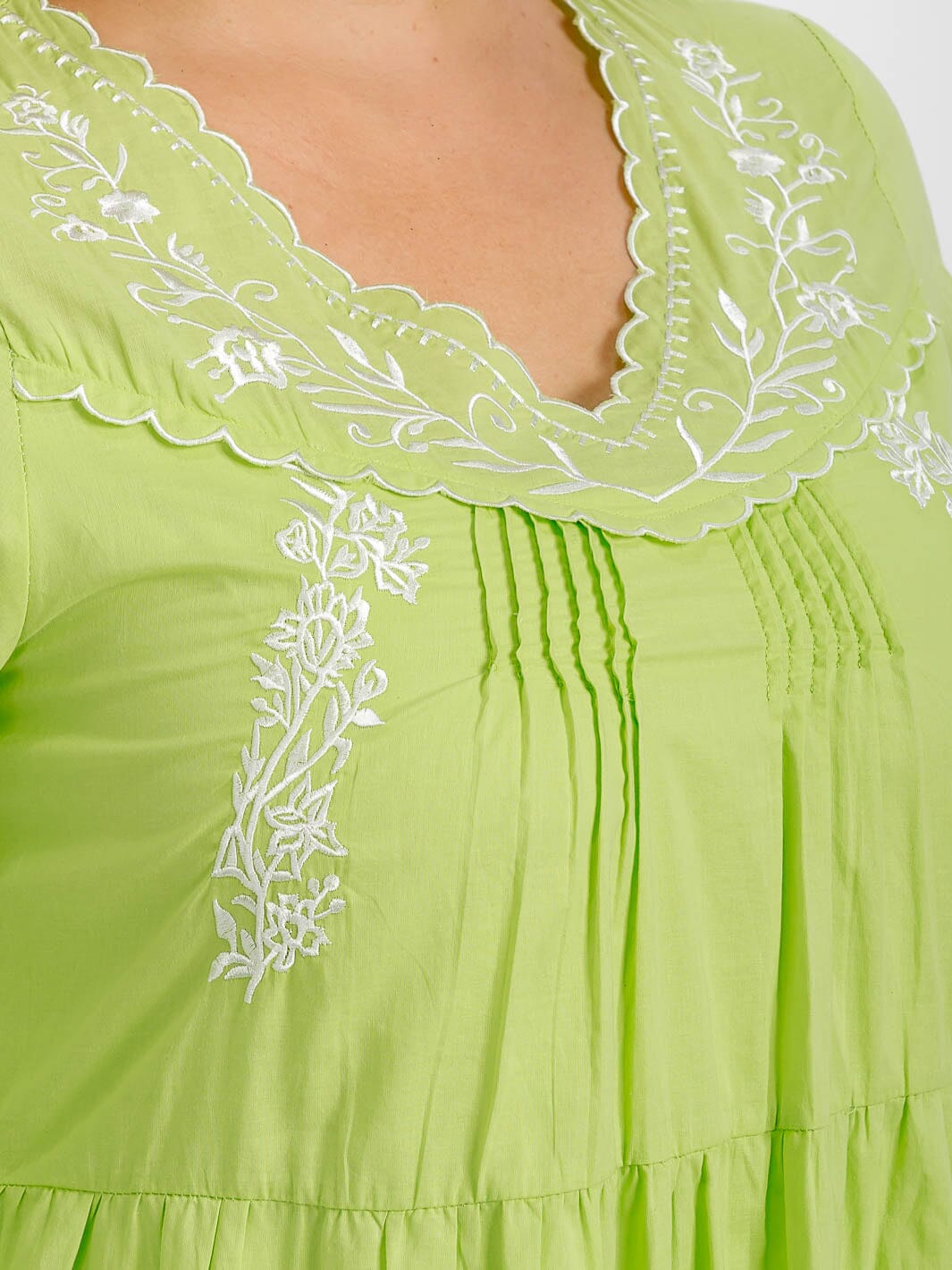 PLUS SIZE LONG SLEEVE V-NECK TUNIC TIERED LOOSE FIT FLORAL EMBROIDERY MINI DRESS