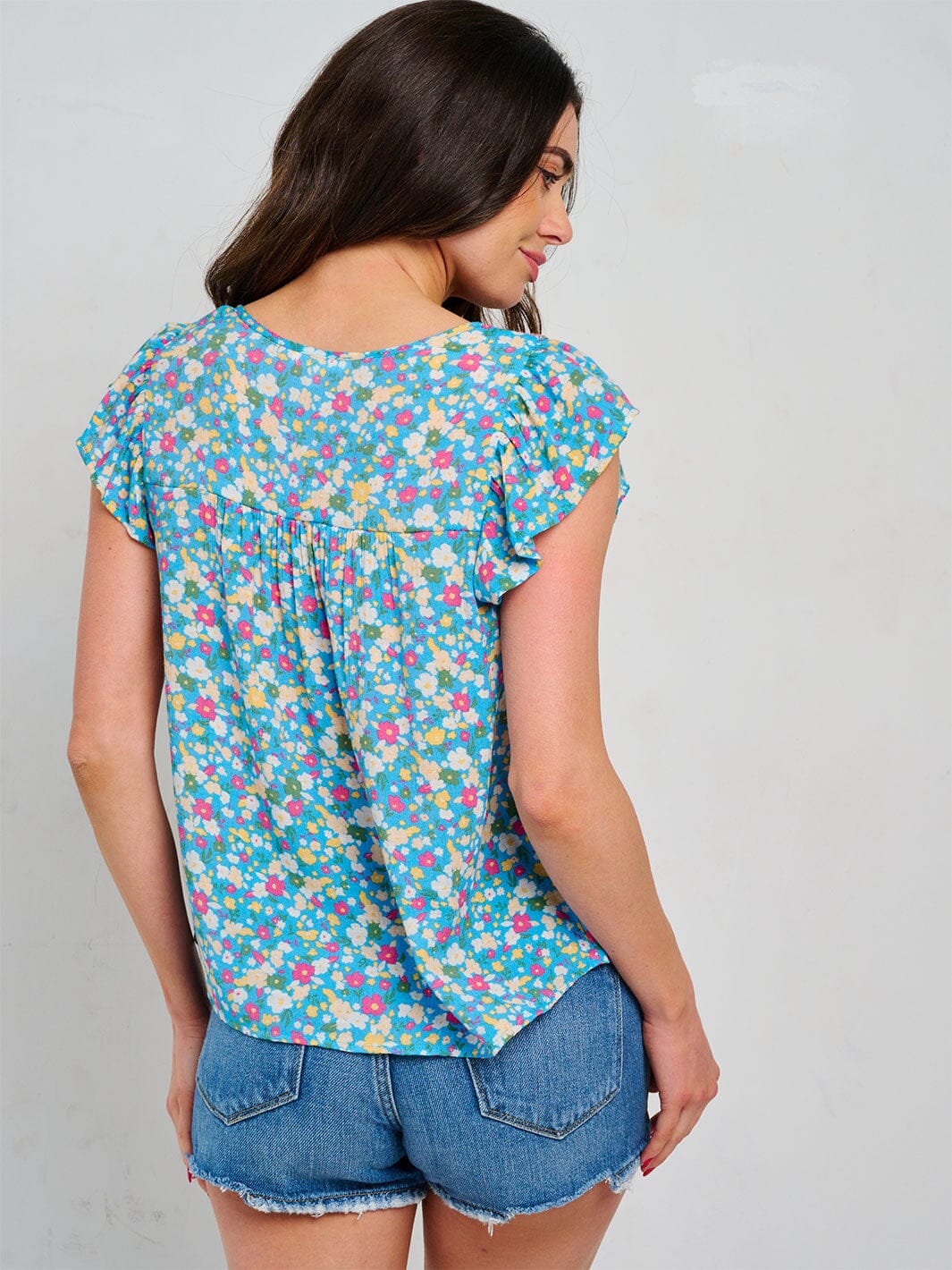 WOMEN'S RUFFLE SLEEVE SMOCK NECK BUTTON UP FLORAL BLOUSE