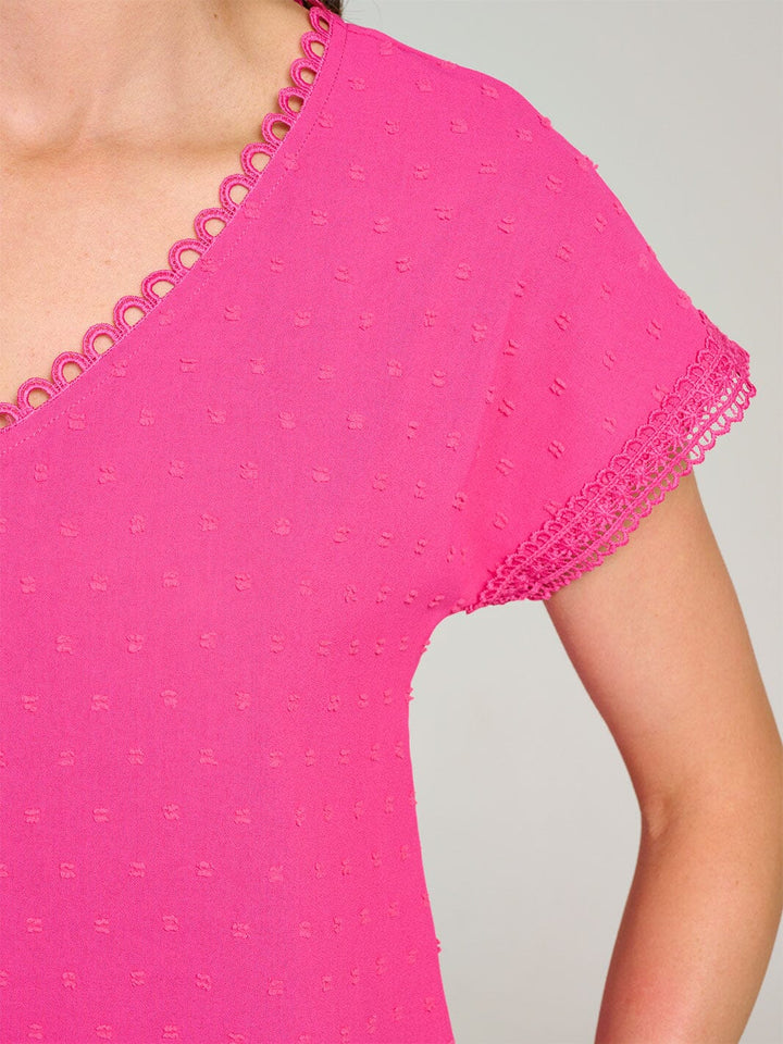 WOMEN'S SHORT SLEEVE V-NECK SWISS BACK DETAILED BLOUSE