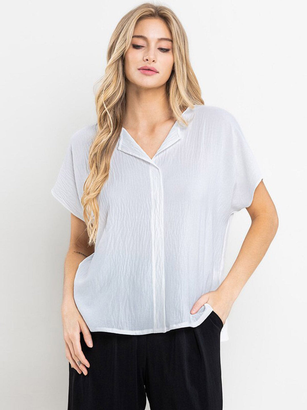 WOMEN'S SHORT SLEEVE V-NECK TUNIC BLOUSE