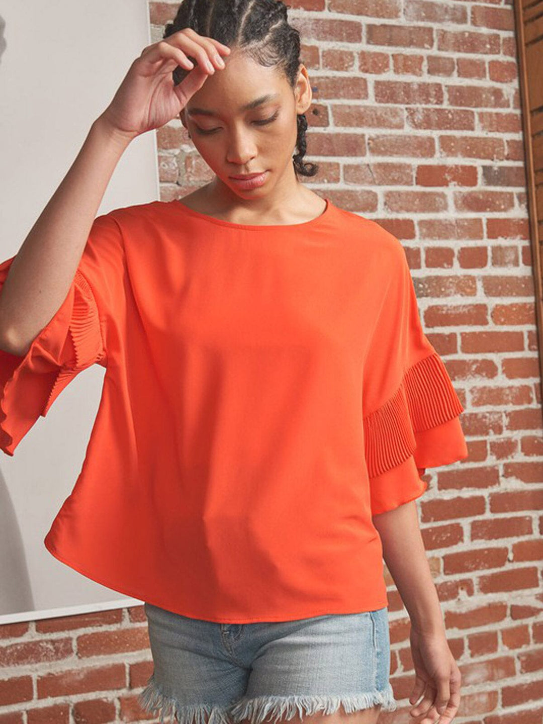 WOMEN'S SHORT RUFFLE SLEEVE BLOUSE