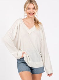 WOMEN'S LONG SLEEVE V-NECK OVERSIZED TOP
