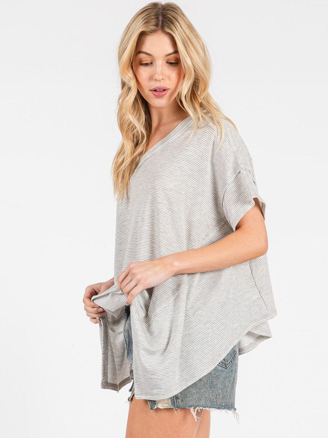 WOMEN'S SHORT SLEEVE HIGH-LOW V-NECK TUNIC OVERSIZED STRIPES TOP