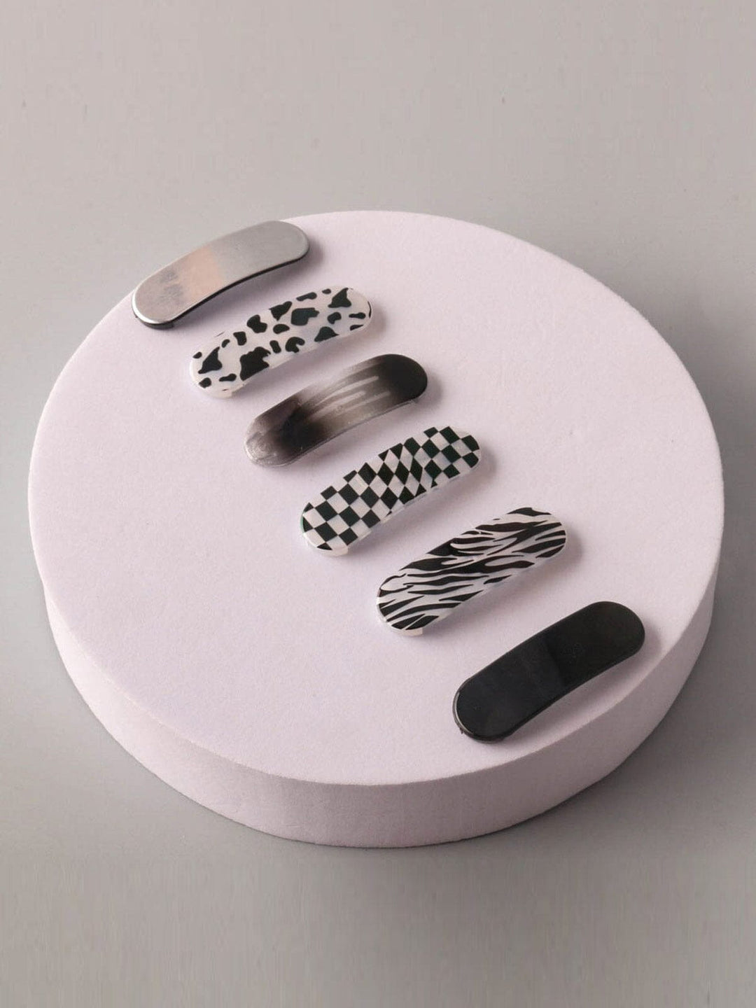 FASHION ASSORTED COLORS TIC-TAC HAIR CLIPS