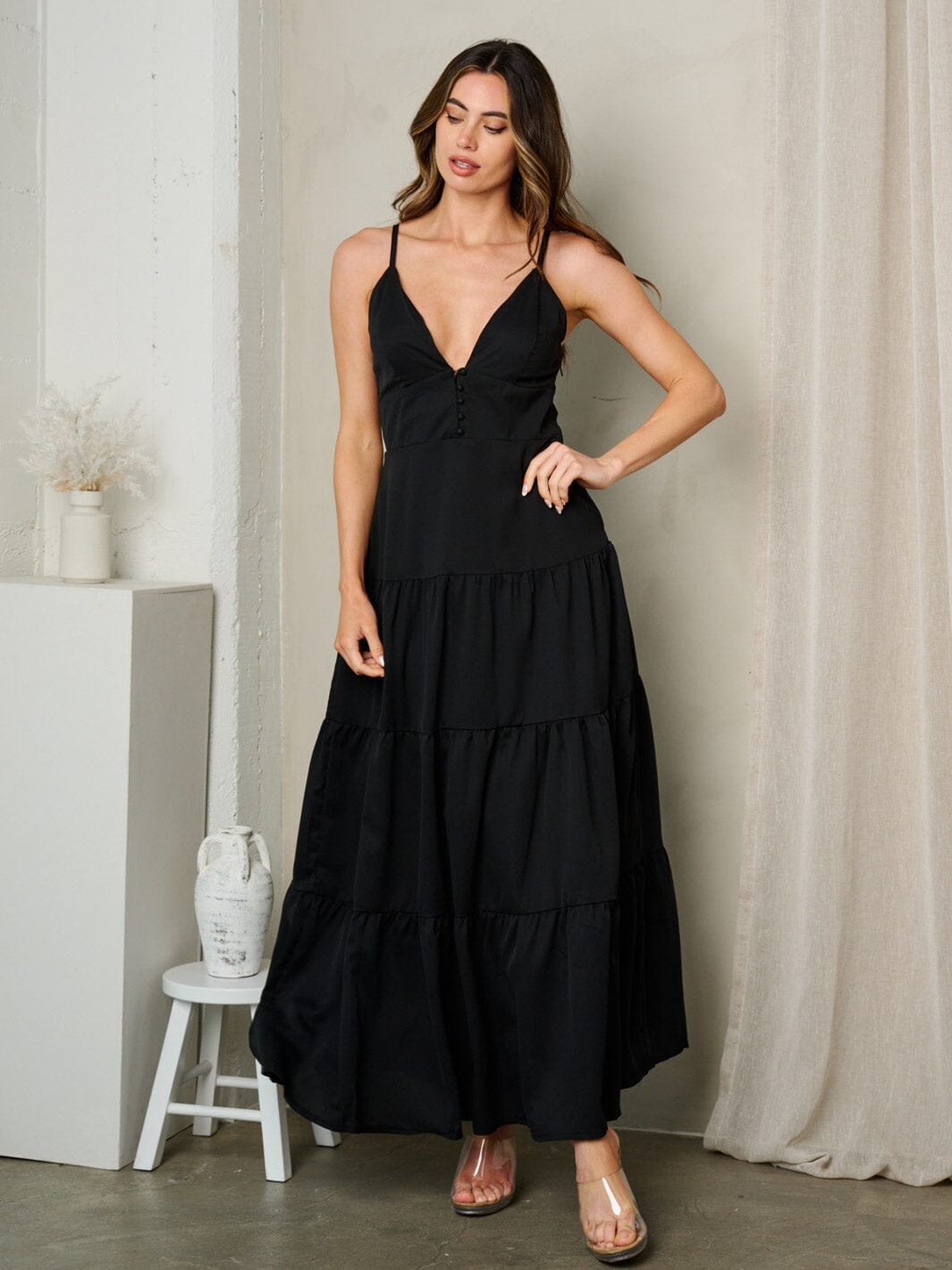 Copy of WOMEN'S SLEEVELESS V-NECK TIERED MAXI DRESS