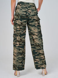 WOMEN'S BUTTON CLOSURE CARGO POCKETS WIDE LEG ARMY PRINT PANTS