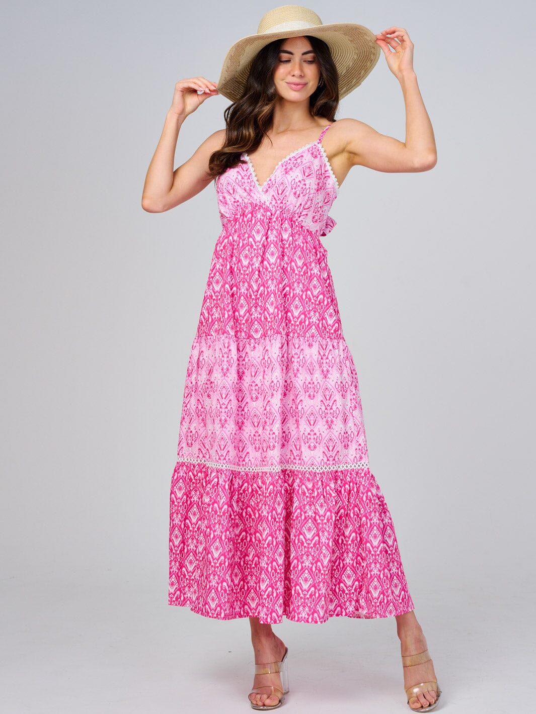 WOMEN'S SLEEVELES SURPLICE OPEN BACK TIERED MULTI PRINT MAXI DRESS