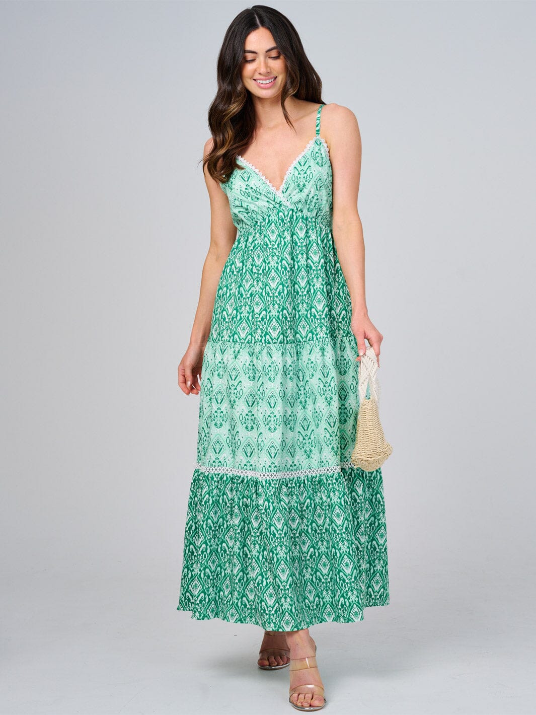 WOMEN'S SLEEVELES SURPLICE OPEN BACK TIERED MULTI PRINT MAXI DRESS