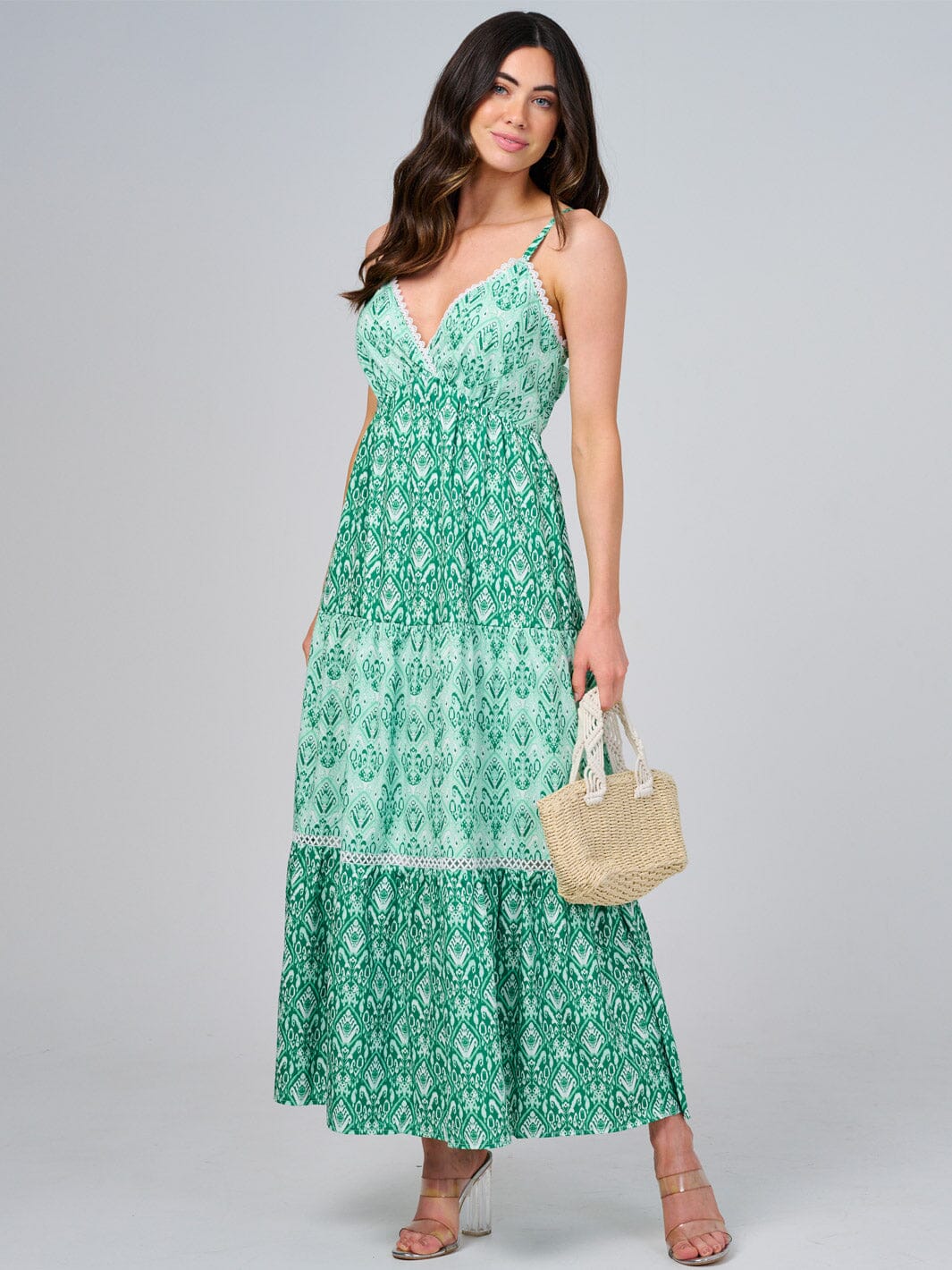 WOMEN'S SLEEVELES SURPLICE OPEN BACK TIERED MULTI PRINT MAXI DRESS