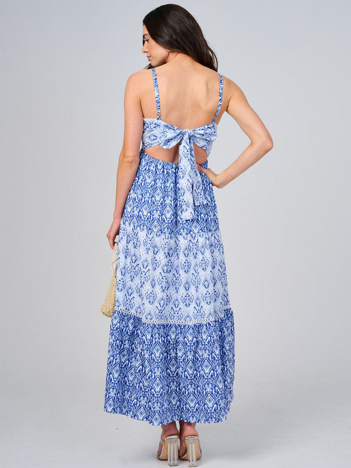 WOMEN'S SLEEVELES SURPLICE OPEN BACK TIERED MULTI PRINT MAXI DRESS