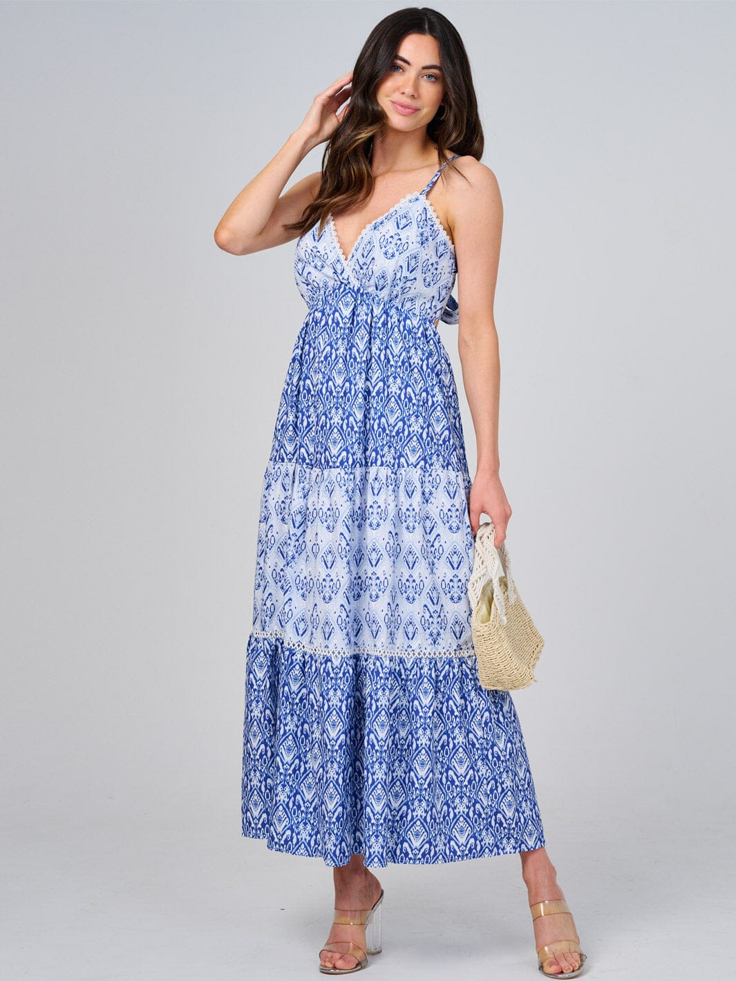 WOMEN'S SLEEVELES SURPLICE OPEN BACK TIERED MULTI PRINT MAXI DRESS