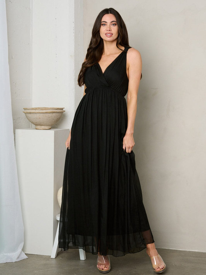 WOMEN'S SLEEVELESS V-NECK CHIFFON MAXI DRESS