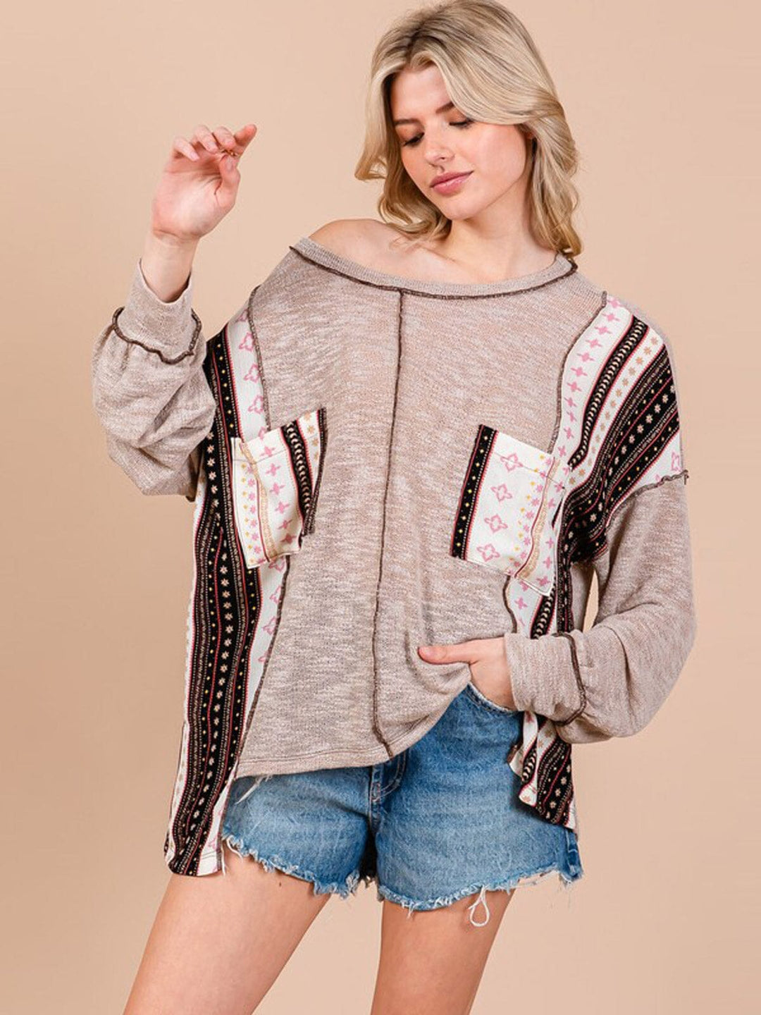 WOMEN'S LONG SLEEVE FRONT POCKET HIGH-LOW MULTI PRINT TOP