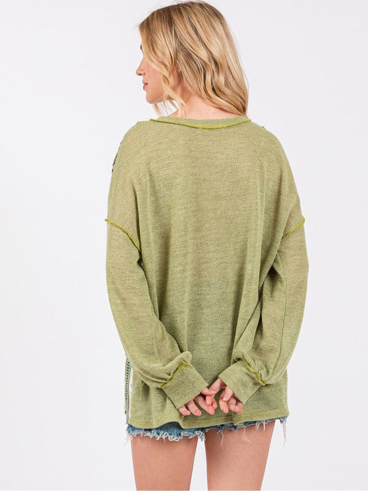WOMEN'S LONG SLEEVE FRONT POCKET HIGH-LOW MULTI PRINT TOP
